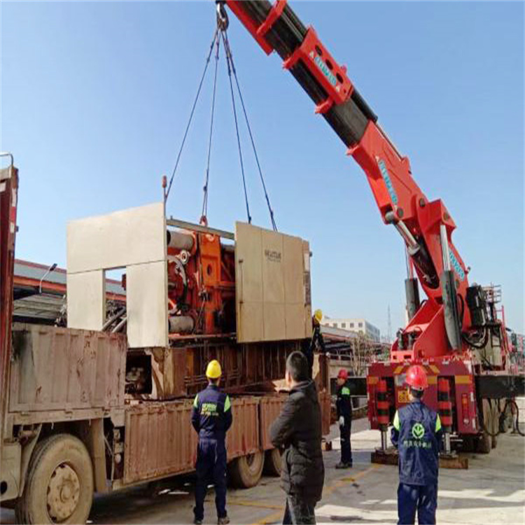 八步随车吊作业的风险因素是怎样的